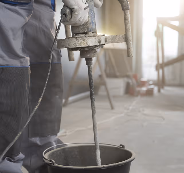 Travaux de maçonnerie en cours sur un chantier d’Habitat Construction